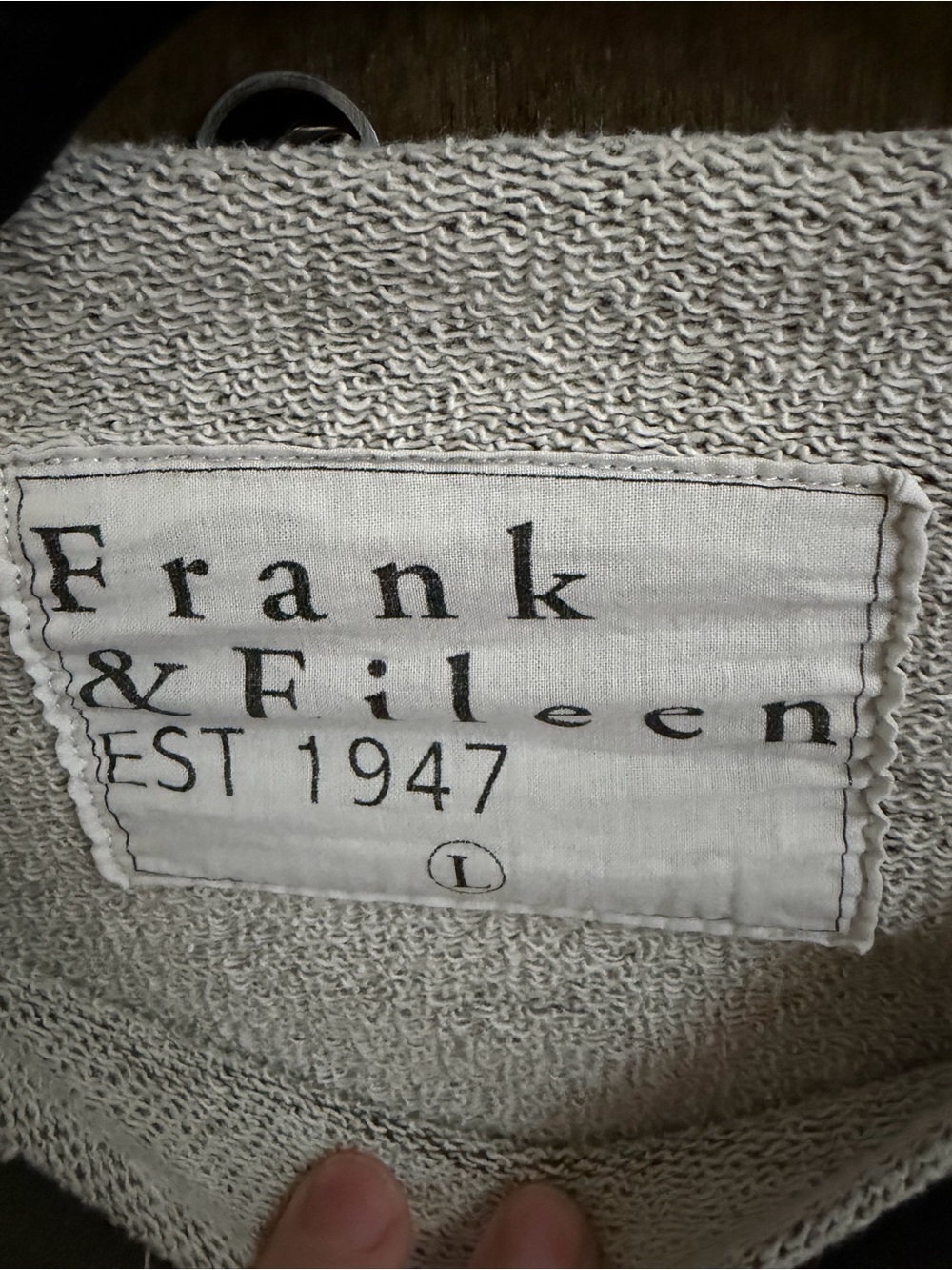 Frank & Eileen Light Cream Knit Top with Black Logo Tag - Picture 2 of 2
